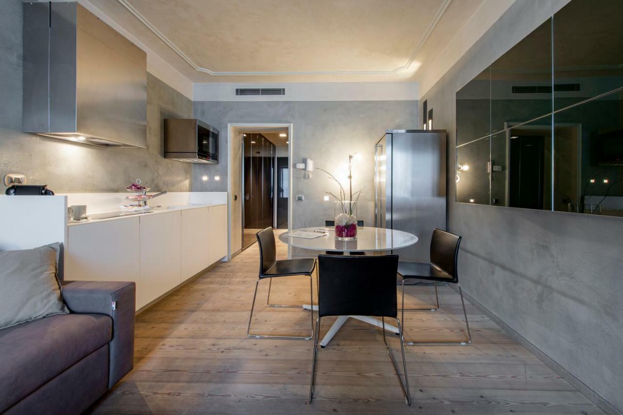 Milan Royal Suites - Centro Duomo Exterior photo